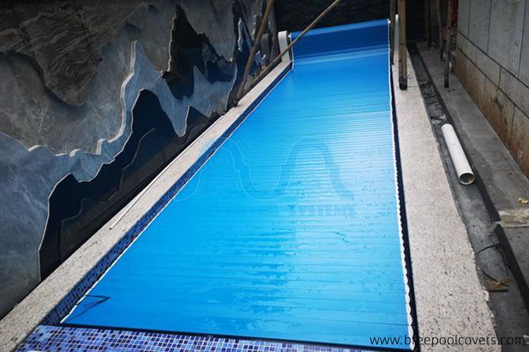 Shenzhen Universiade City State Project Bree Slating Series Intelligent Swimming Pool Cover (1)